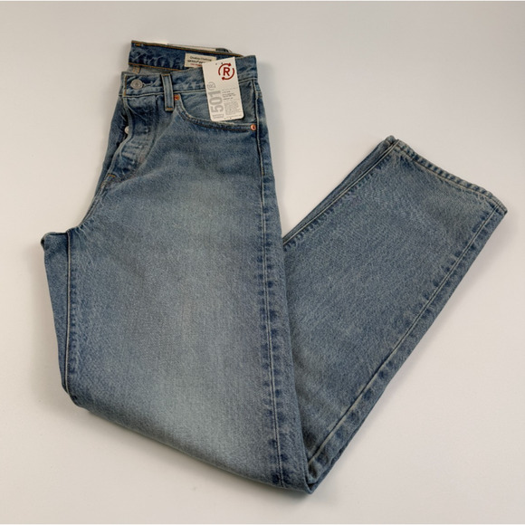 Levi's Premium Women 501 Original Fit Mid Rise Straight Leg Jeans 28x32 Blue NWT - Picture 1 of 16